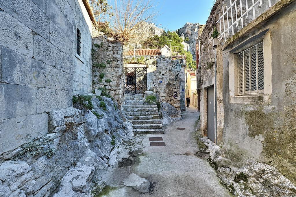 Apartments Mirabella Omiš Eksteriør billede