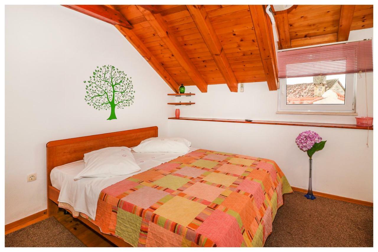 Apartments Mirabella Omiš Eksteriør billede